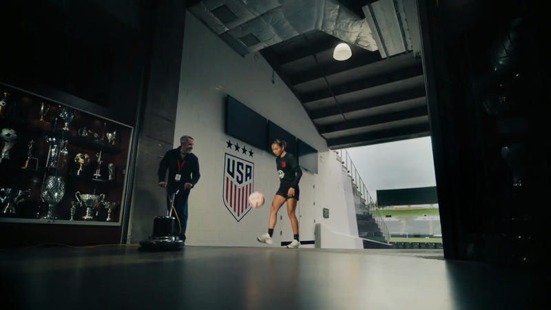 Volkswagen Becomes First-Ever US Soccer Training Kit / Main